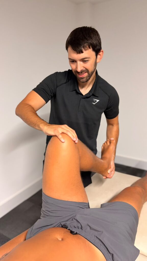 yoga roberto kneetreatment